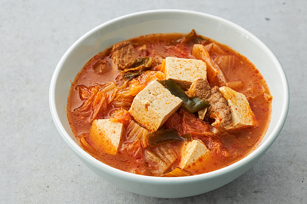 비움반찬] 지리산흑돼지김치찌개 - 마켓컬리